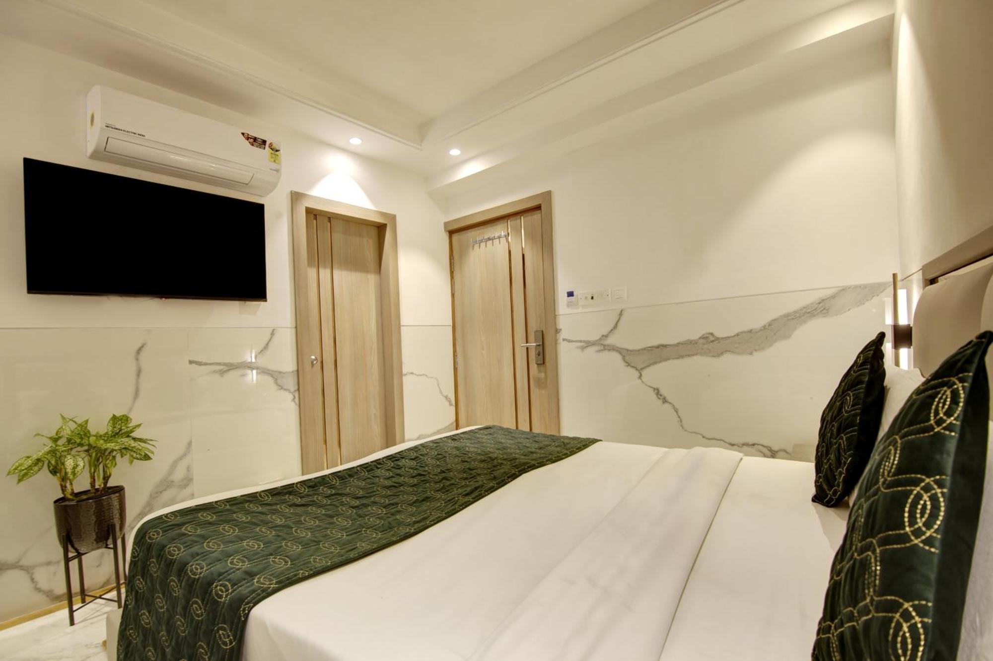 Hotel Transit International- Aerocity Delhi Airport Nova Deli Exterior foto